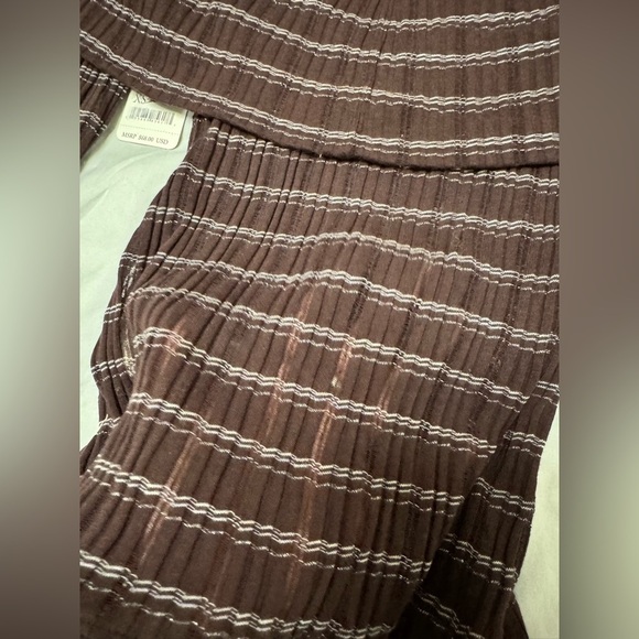 Free People Snowbunny Off The Shoulder Top - Picture 12 of 13